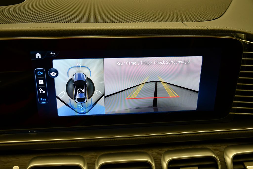 Thumbnail: 2026 Mercedes-Benz GLE - 26