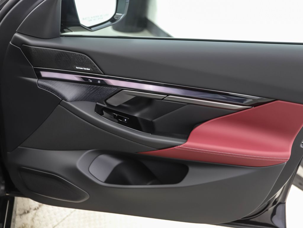 Thumbnail: 2026 BMW i5 - 30