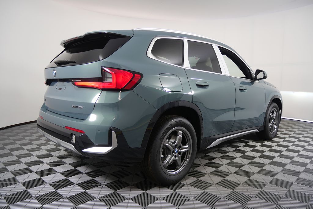 Thumbnail: 2025 BMW X1 - 3