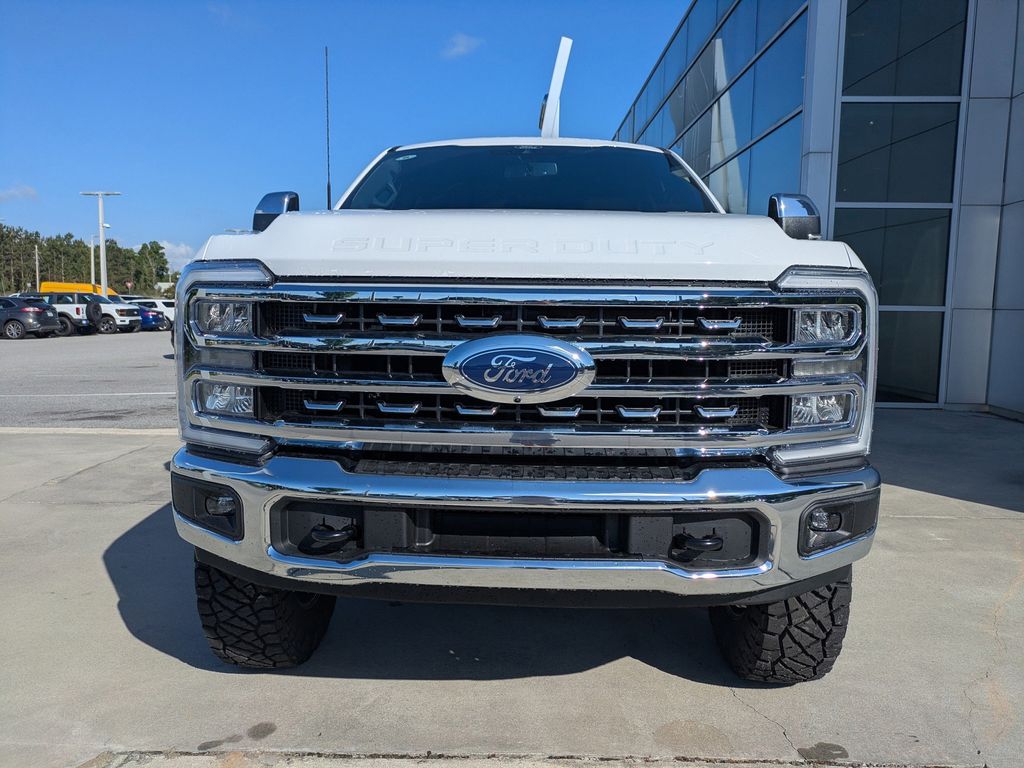2026 Ford F-350 Super Duty LARIAT
