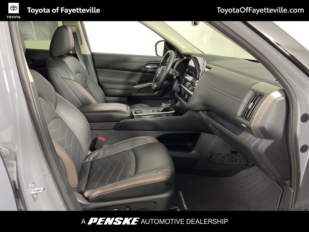 Thumbnail: 2025 Nissan Pathfinder - 7