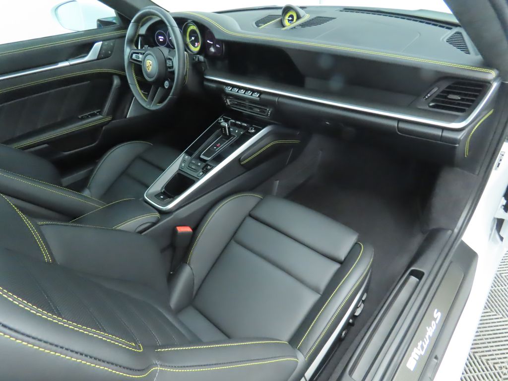 2022 Porsche 911 Turbo 18