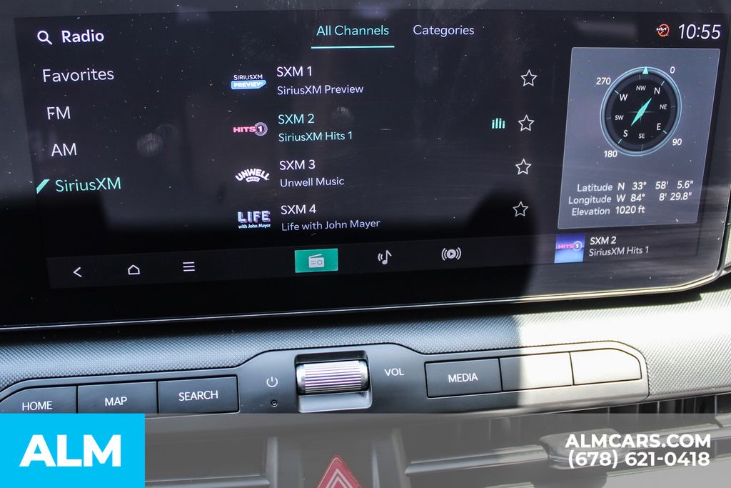 Used 2025 White Kia LXS image 35