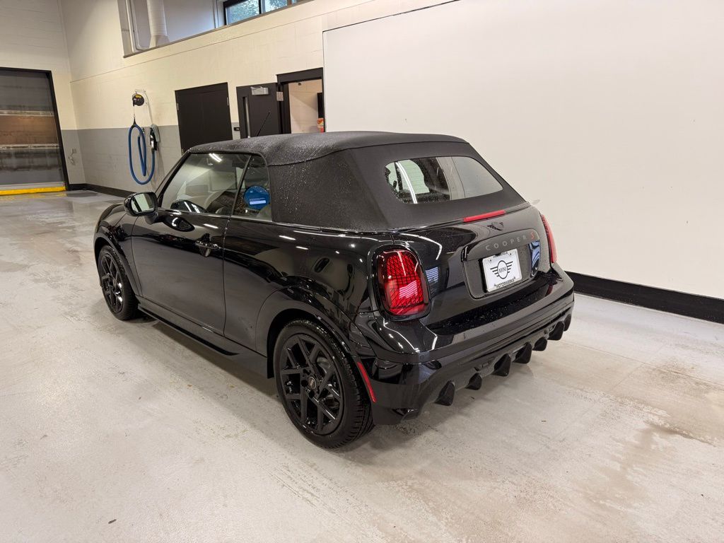 Thumbnail: 2026 MINI Cooper - 3