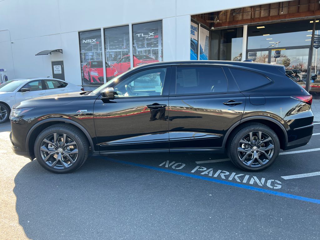 Thumbnail: 2023 Acura MDX - 7