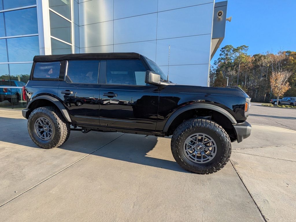 2025 Ford Bronco 