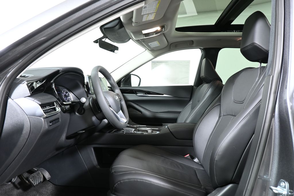 2025 INFINITI QX60 Pure 3