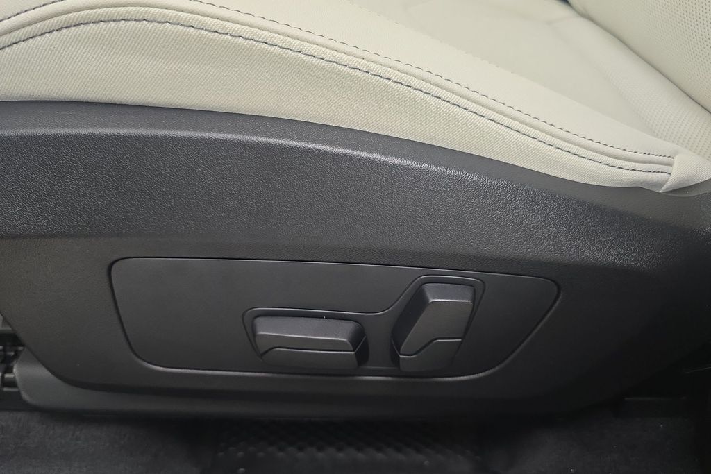 2026 Bmw X1 M35i photo 11