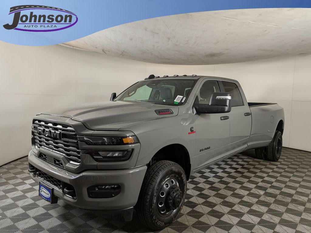 Ceramic Gray Clearcoat 2026 RAM 3500 Pickup Truck Four-Wheel Drive 8-Speed Automatic