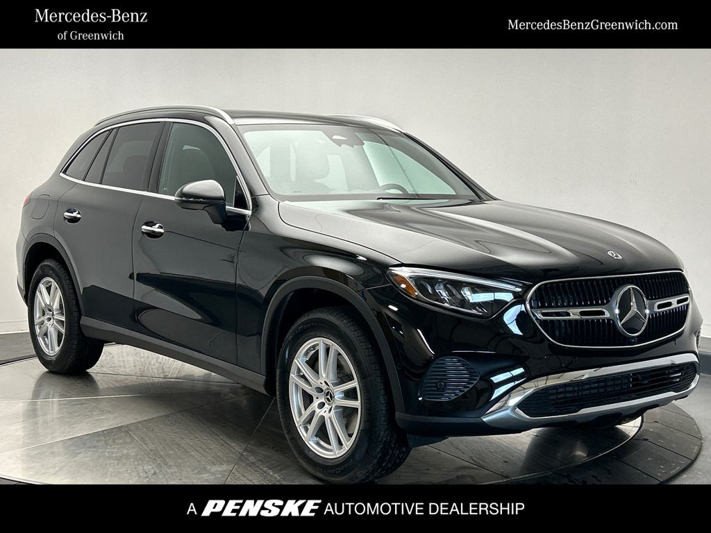 2025 Mercedes-Benz GLC 300 -
                Greenwich, CT