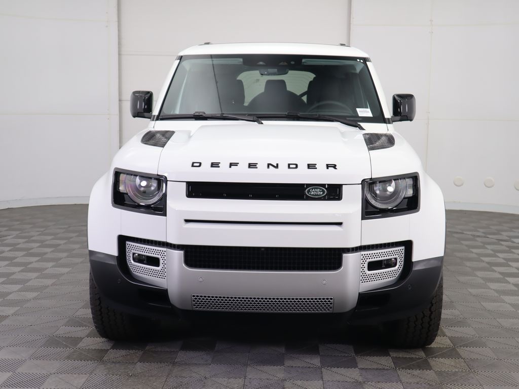 2025 Land Rover Defender 130 2