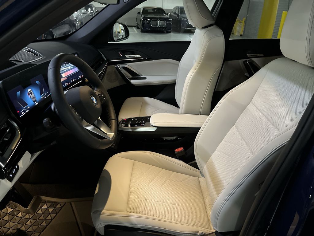 Thumbnail: 2026 BMW X1 - 11