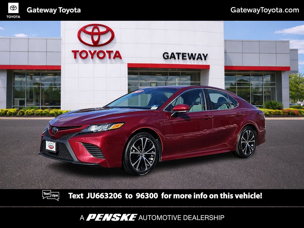 2018 Toyota Camry SE