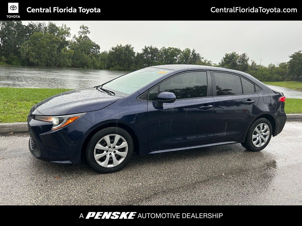 2022 Toyota Corolla LE Hero Image