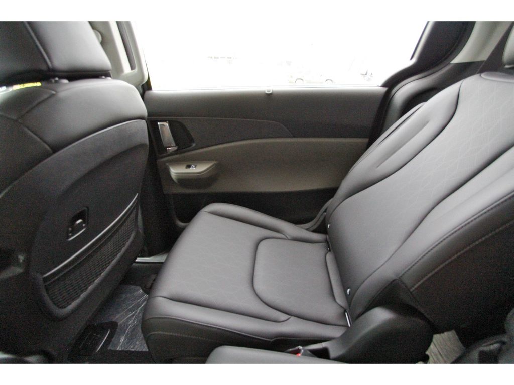New 2026 Kia Carnival MPV Van