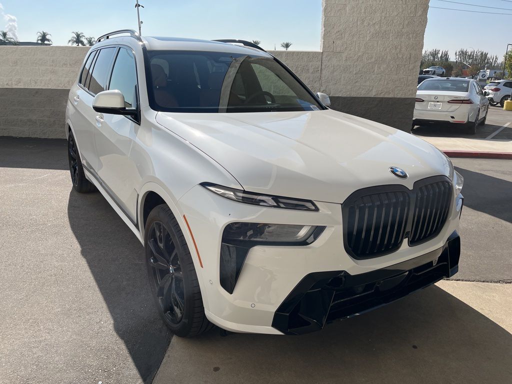 2025 BMW X7 xDrive40i 5