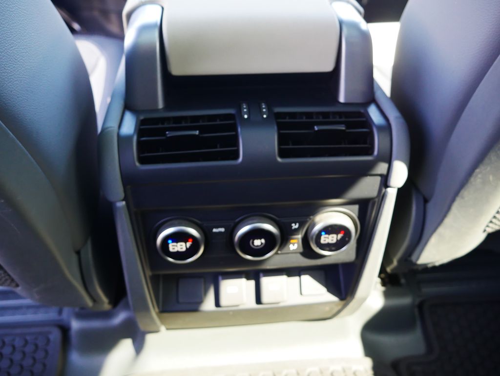 Thumbnail: 2023 Land Rover Defender - 31