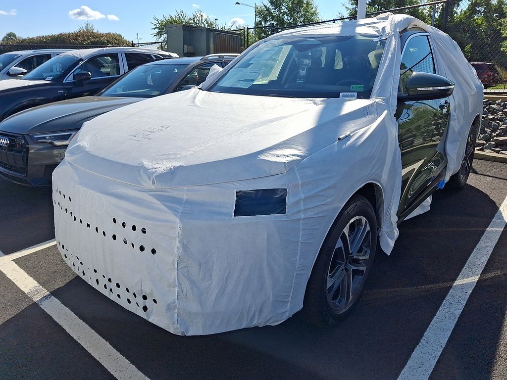 Thumbnail: 2025 Audi Q5 - 1