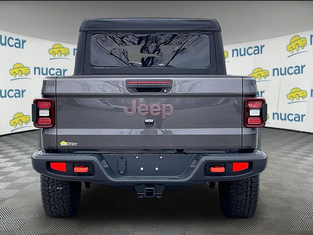 2026 Jeep Gladiator — photo 6