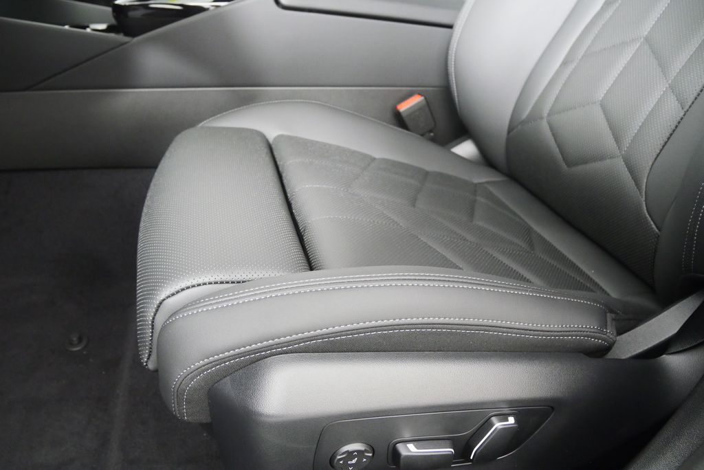 2026 BMW 5 Series 530i 9