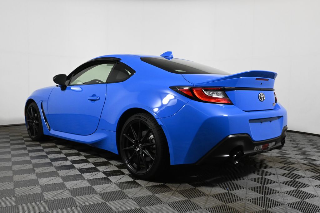 Thumbnail: 2023 Toyota GR86 - 5