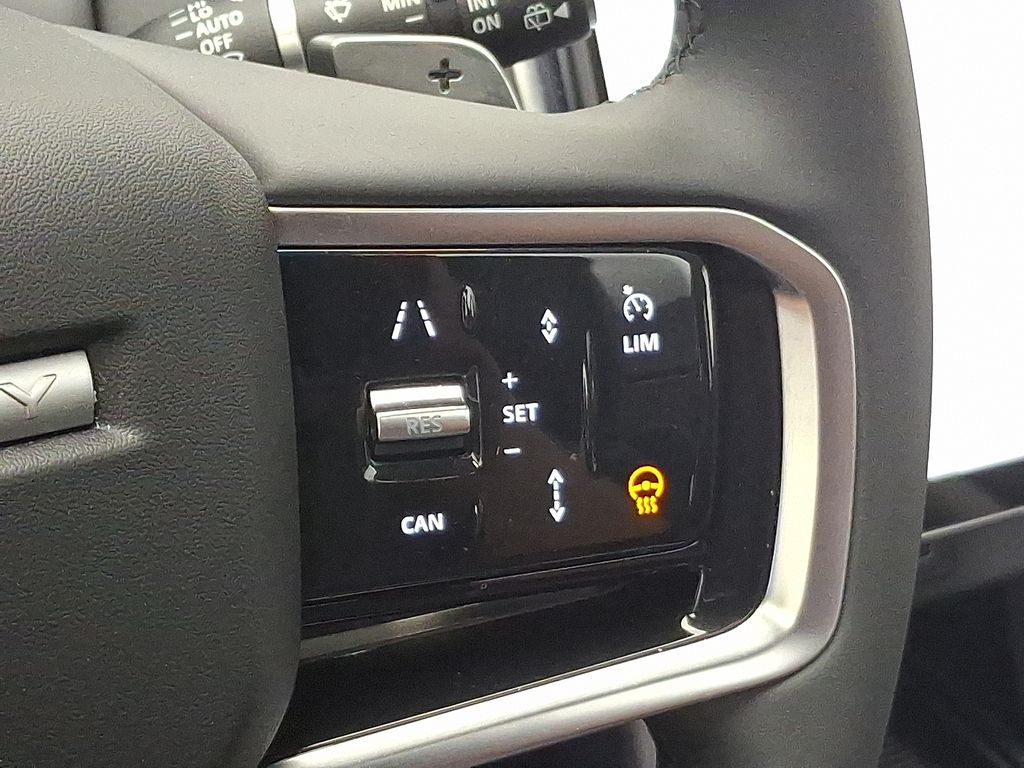 Thumbnail: 2025 Land Rover Discovery Sport - 24