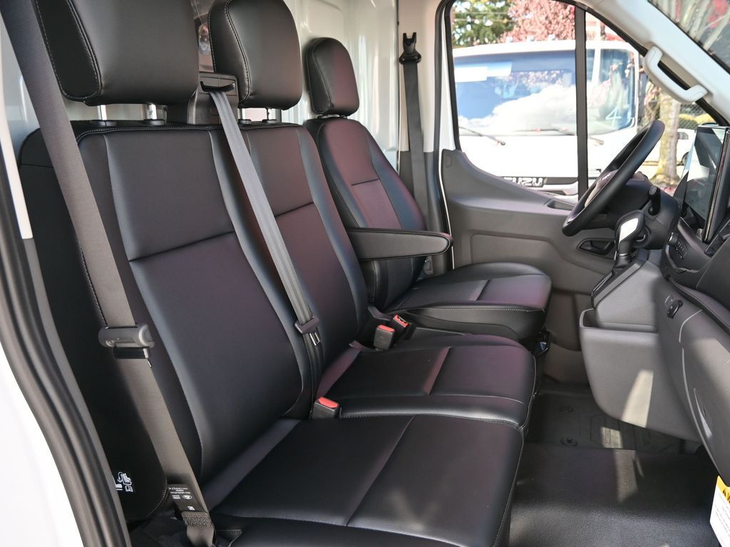 2024 Ford Transit 250