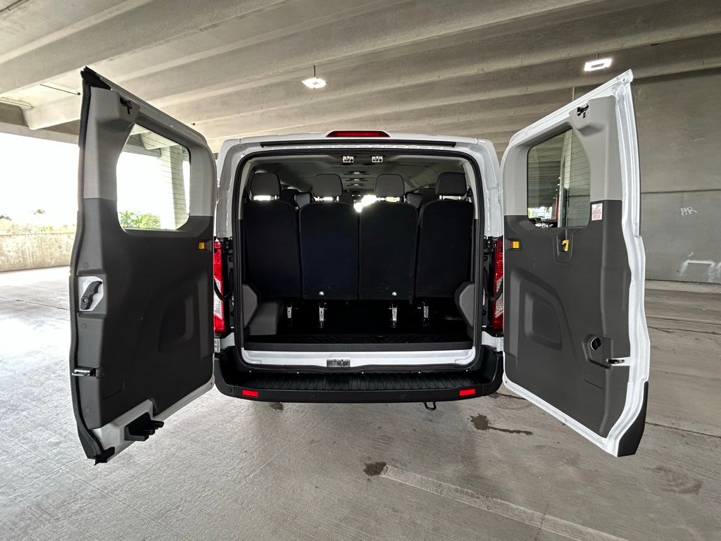 Used 2024 Oxford White Ford XLT image 39