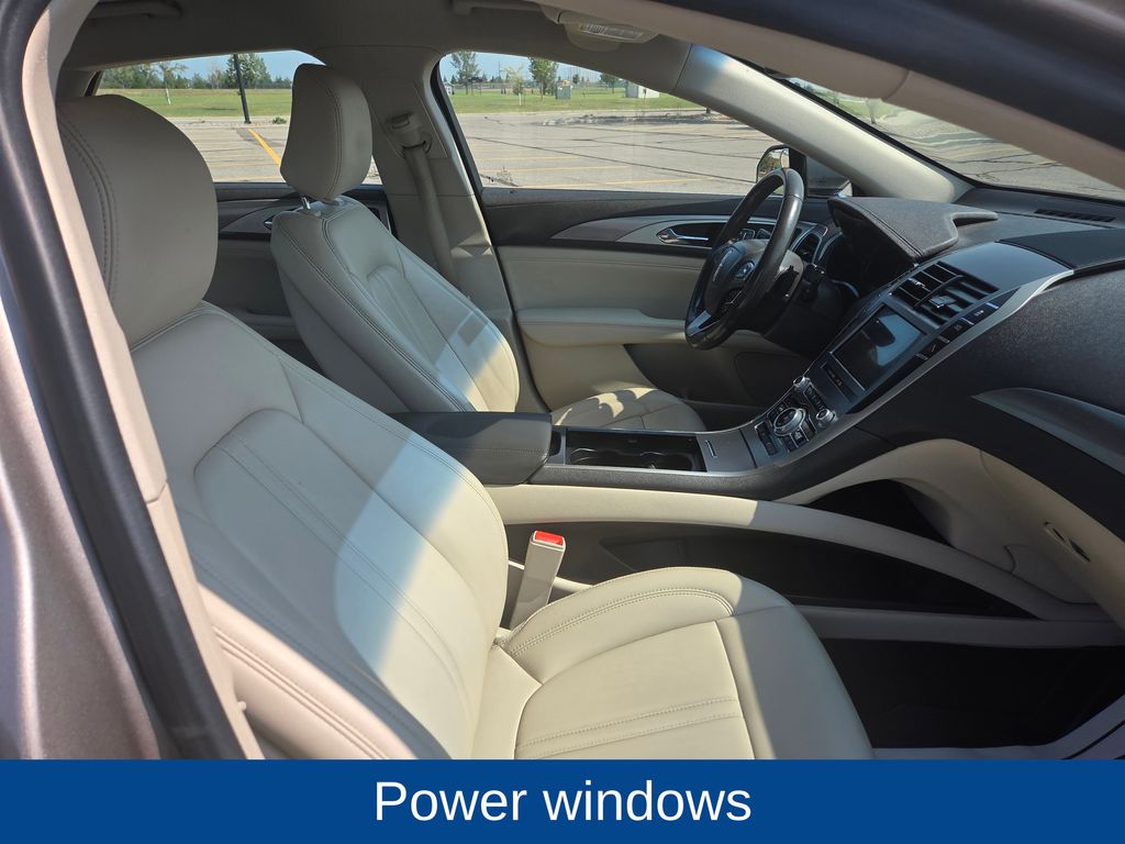 2020 Lincoln MKZ Standard