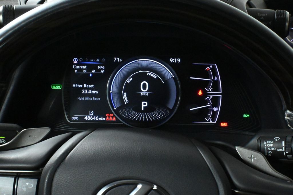 2020 Lexus ES Hybrid 300h 21