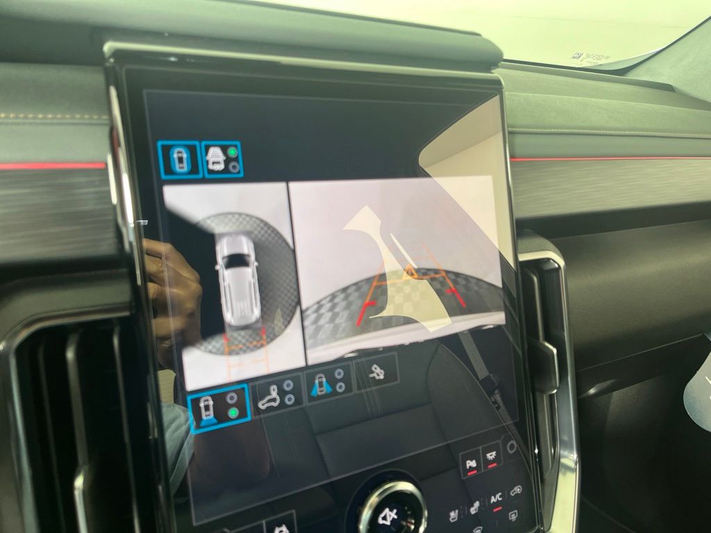 Thumbnail: 2024 GMC Acadia - 30