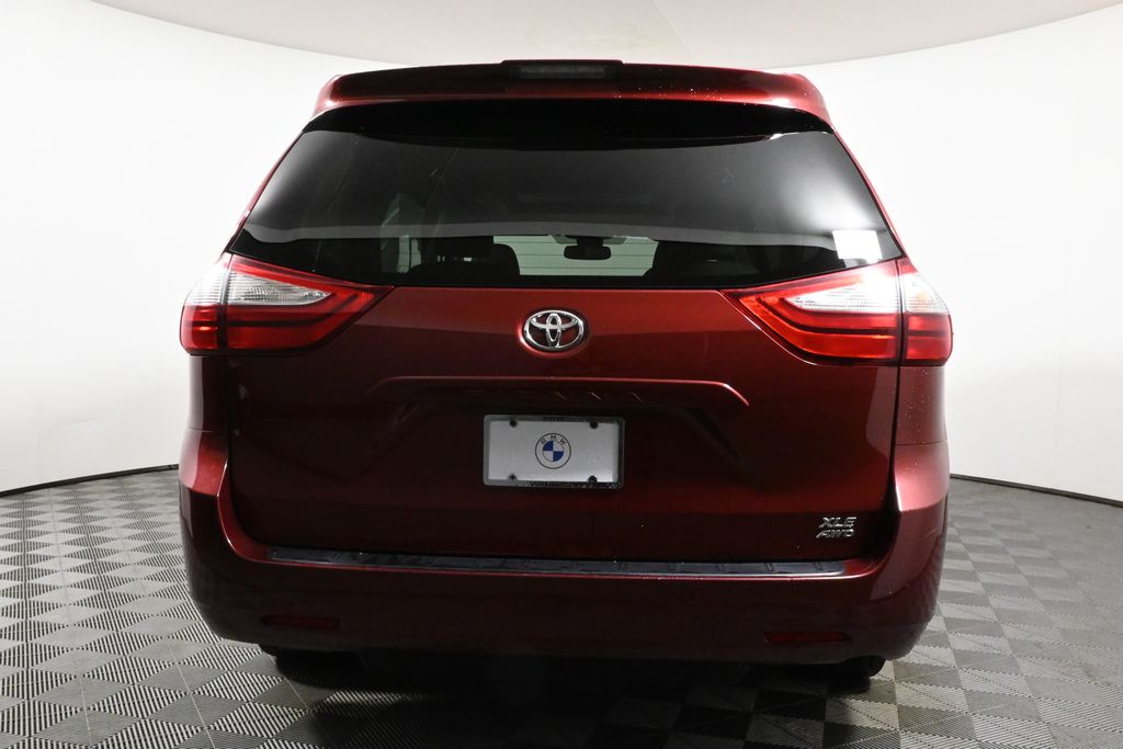 2019 Toyota Sienna XLE Premium 6
