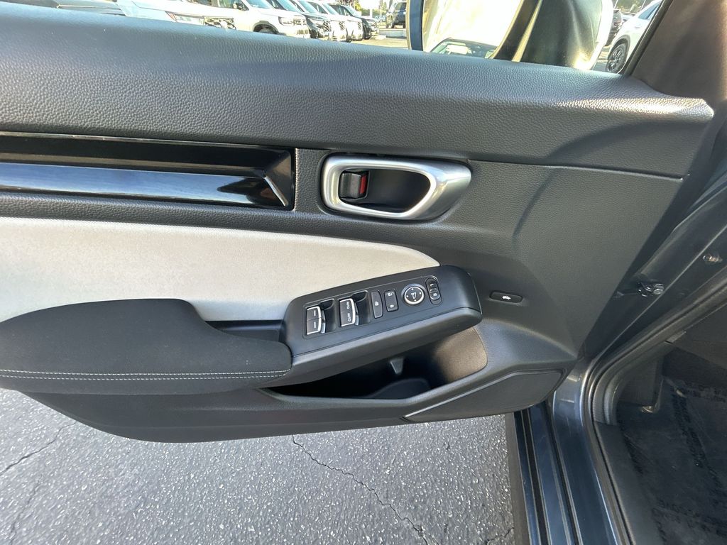 Thumbnail: 2024 Honda Civic - 13