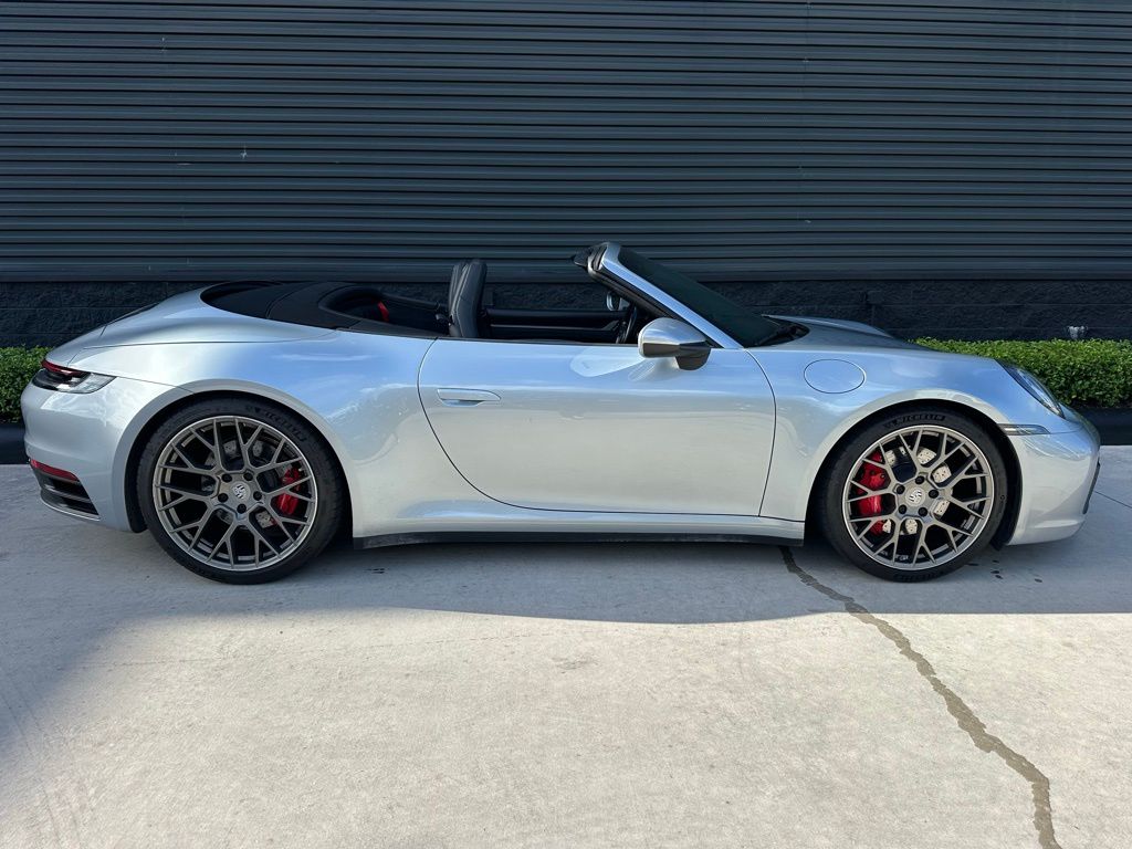 Thumbnail: 2020 Porsche 911 - 12