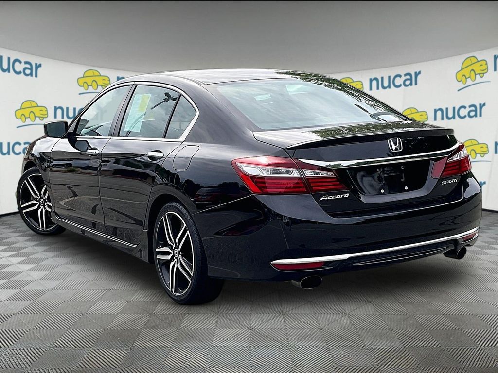 2016 Honda Accord — photo 4