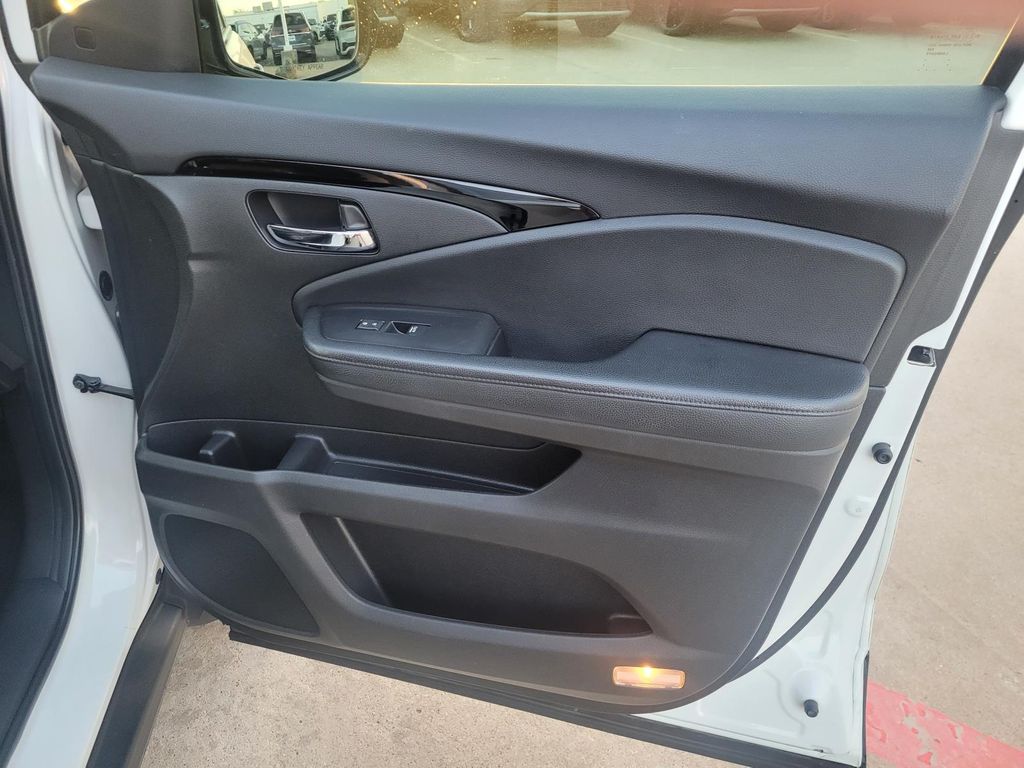 used 2020 Honda Pilot car, priced at $19,600