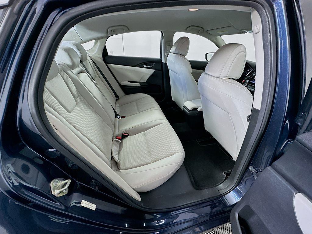 Thumbnail: 2020 Honda Insight - 25