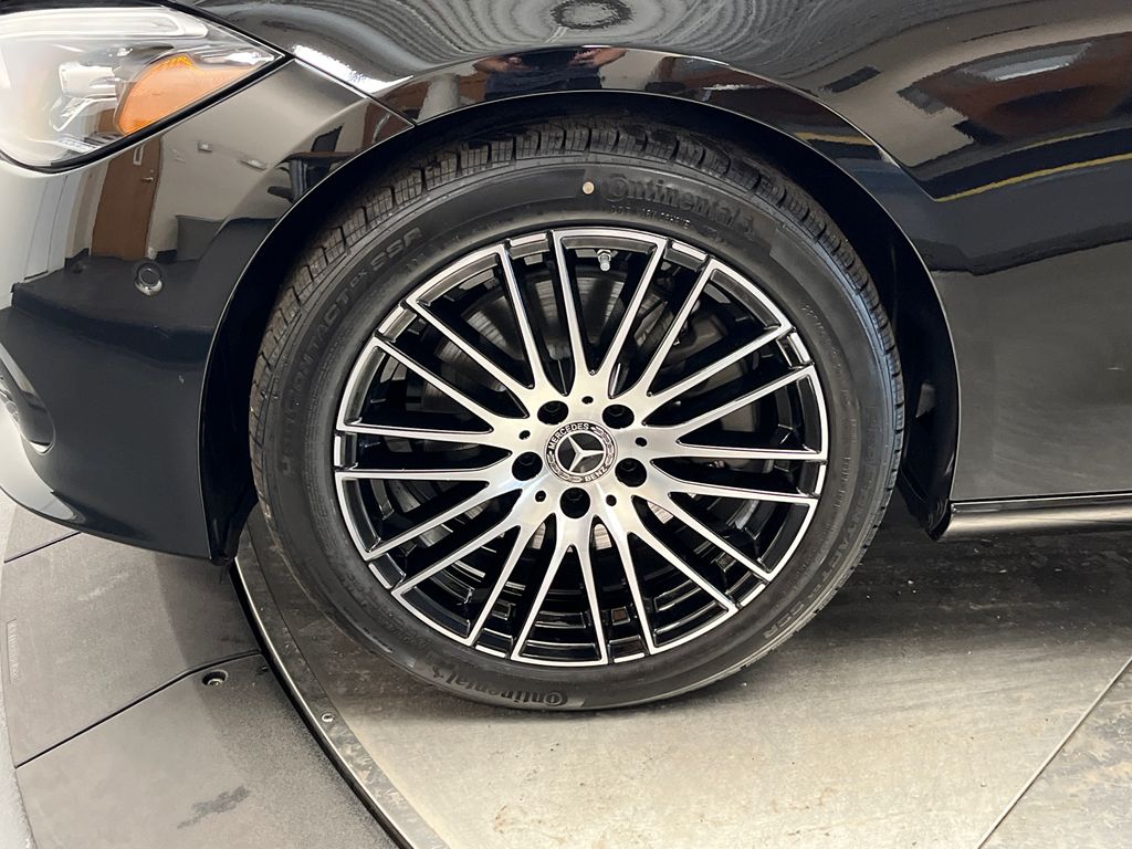 2025 Mercedes-Benz C-Class C 300 10