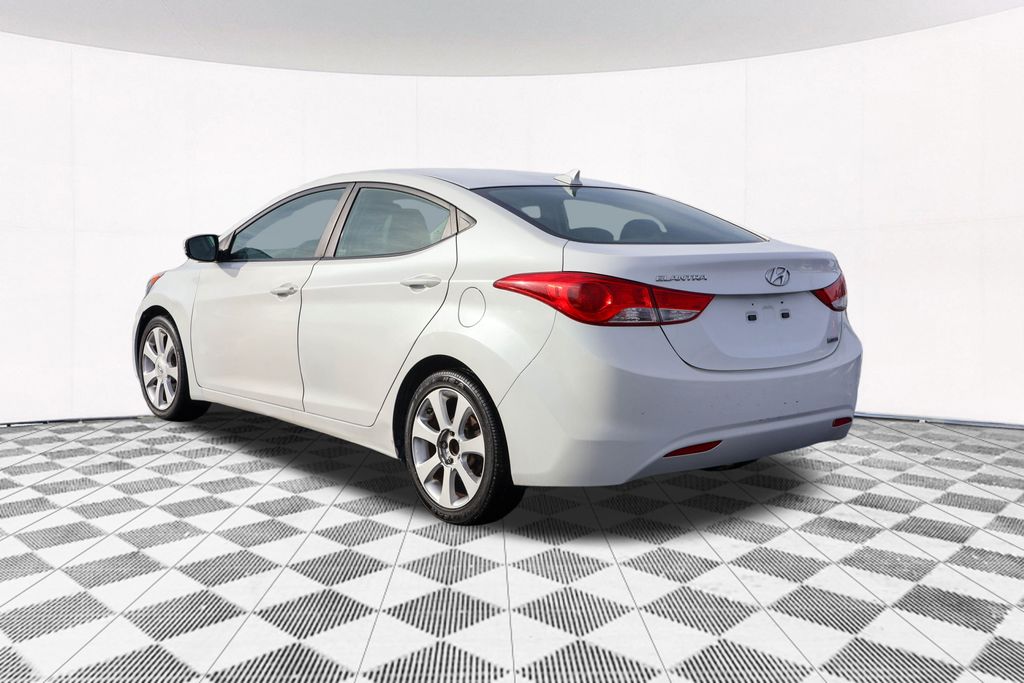 2013 Hyundai Elantra Limited 11