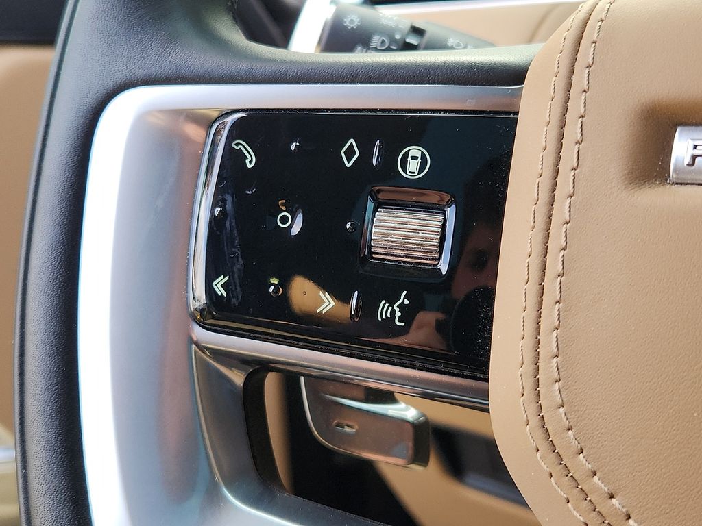 Thumbnail: 2025 Land Rover Range Rover - 22