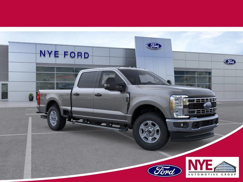 Gray 2026 Ford F-250 Super Duty XLT Crew Cab 4WD Pickup Truck Four-Wheel Drive Automatic