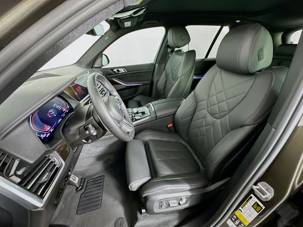 Thumbnail: 2023 BMW X5 - 22