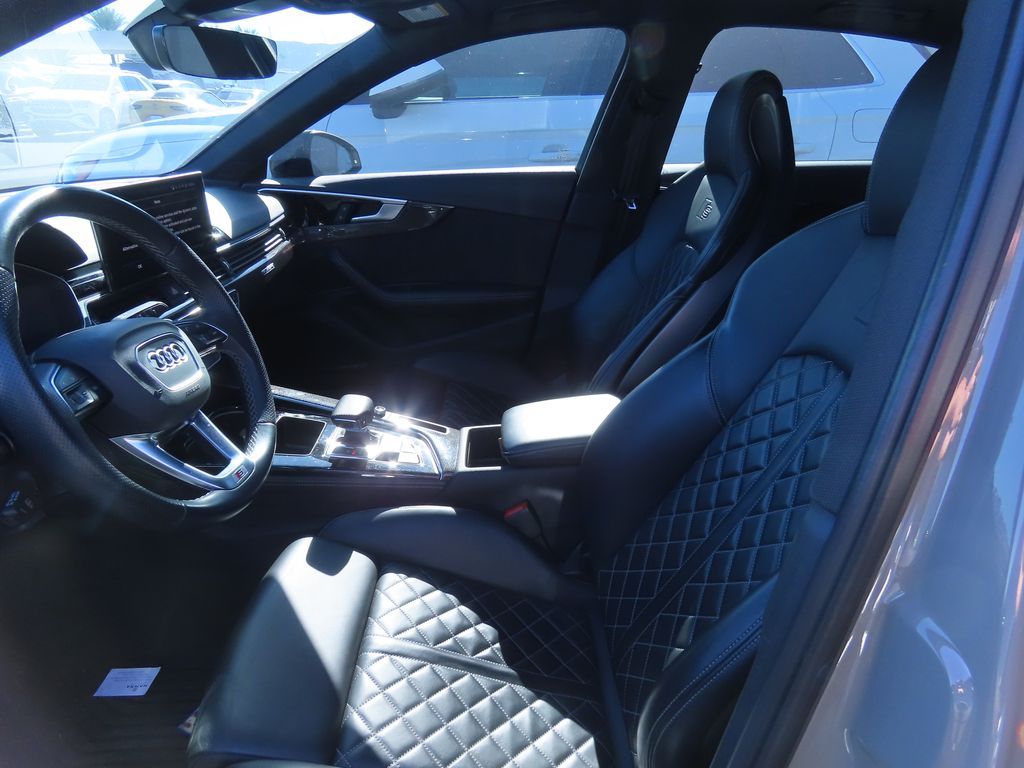 Thumbnail: 2021 Audi S4 - 10