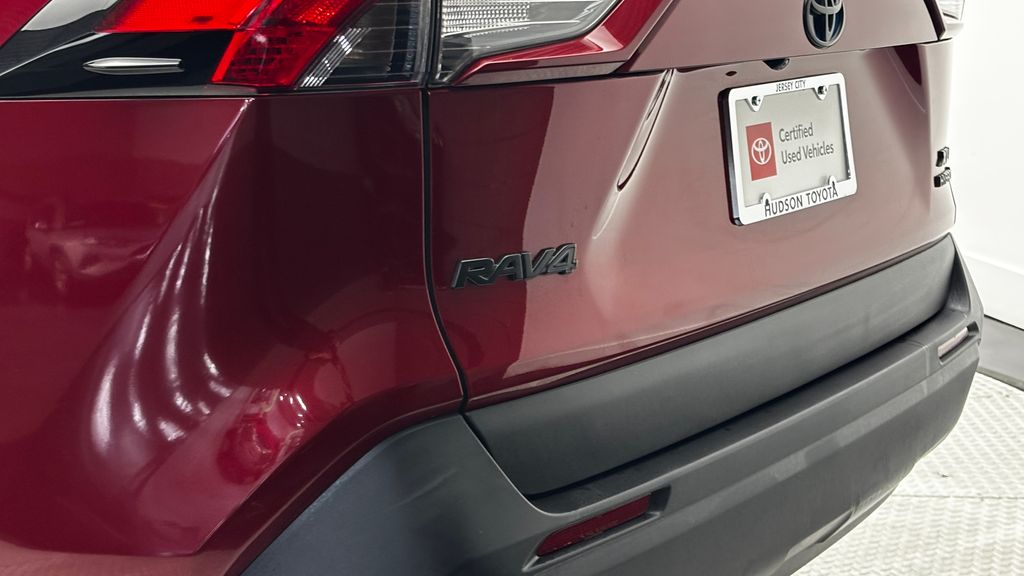 Thumbnail: 2024 Toyota RAV4 - 10