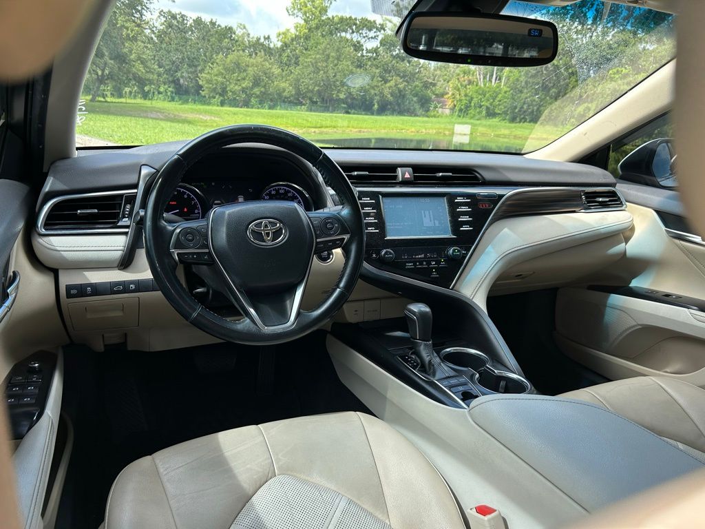 Thumbnail: 2018 Toyota Camry - 12