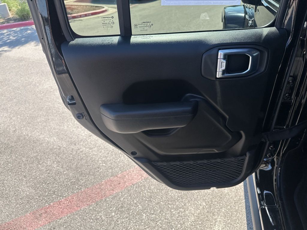 Used Car 2022 Jeep Gladiator  For Sale Under $30,000 In Austin, Texas