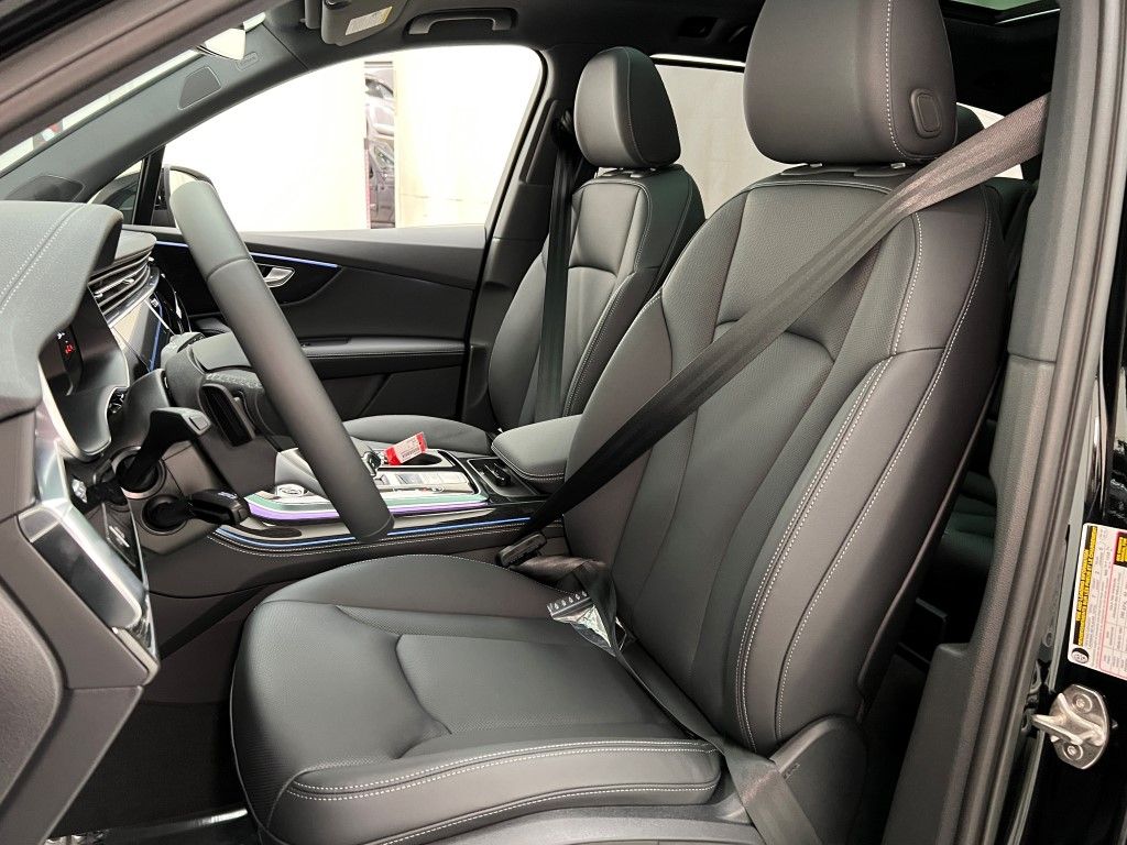 Thumbnail: 2026 Audi Q7 - 28