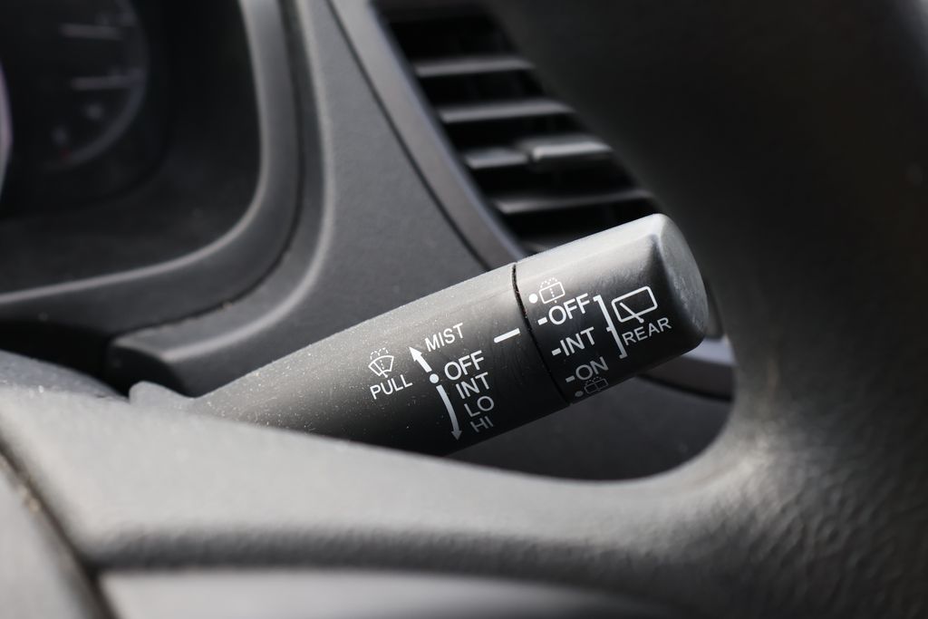 2014 Honda CR-V LX 21