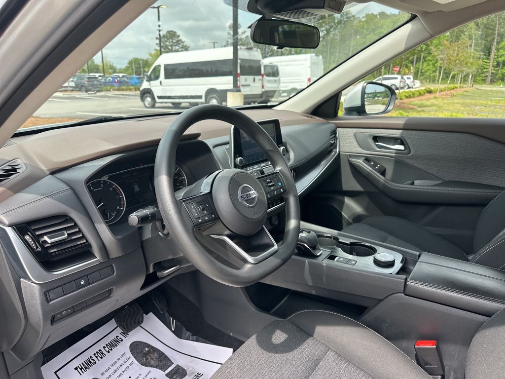 2021 Brilliant Silver Metallic Nissan Rogue SV AWD SUV
