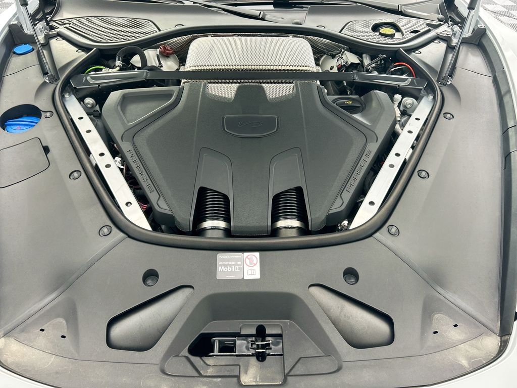 Thumbnail: 2026 Porsche Panamera - 30